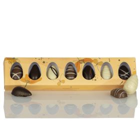 Marcipanägg och fyllda chokladägg i Cocoture påskägg