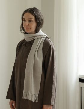 His & Her halsduk är stilfullt dubbelvävd i lyxig babyalpackaull